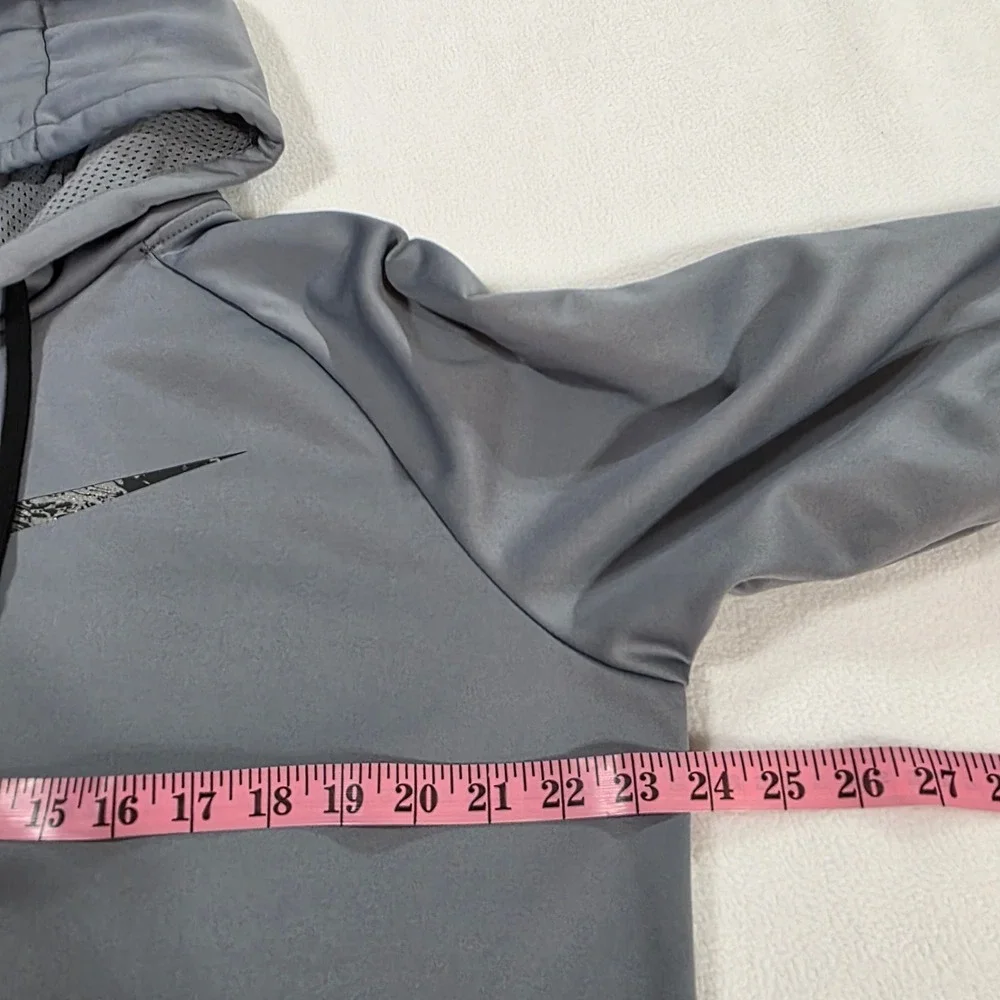 Nike Mens Dri-FIT Graphic Swoosh Hoodie Grey Pullover Size L Outdoor Basketball‎